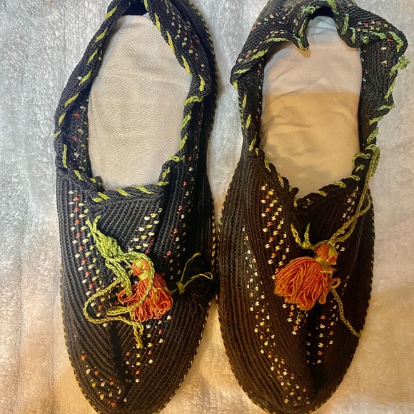 Handmade Traditional Persian shoes 🌺.  Unisex - Picture 1 of 8